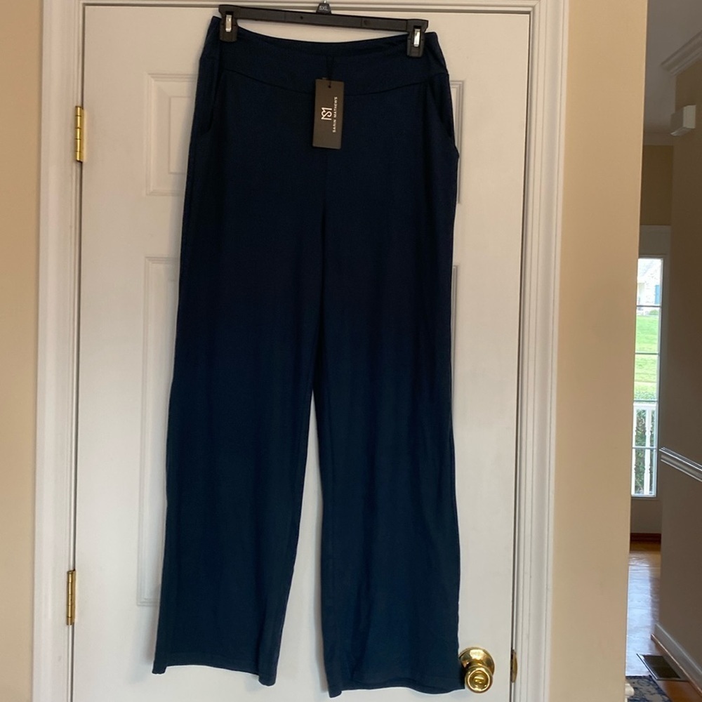 Sarin Mathew’s women’s yoga/lounge pants